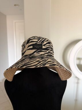 rag & bone women’s hat Reversible Zebra-Print Bucket Hat - Black & Cream